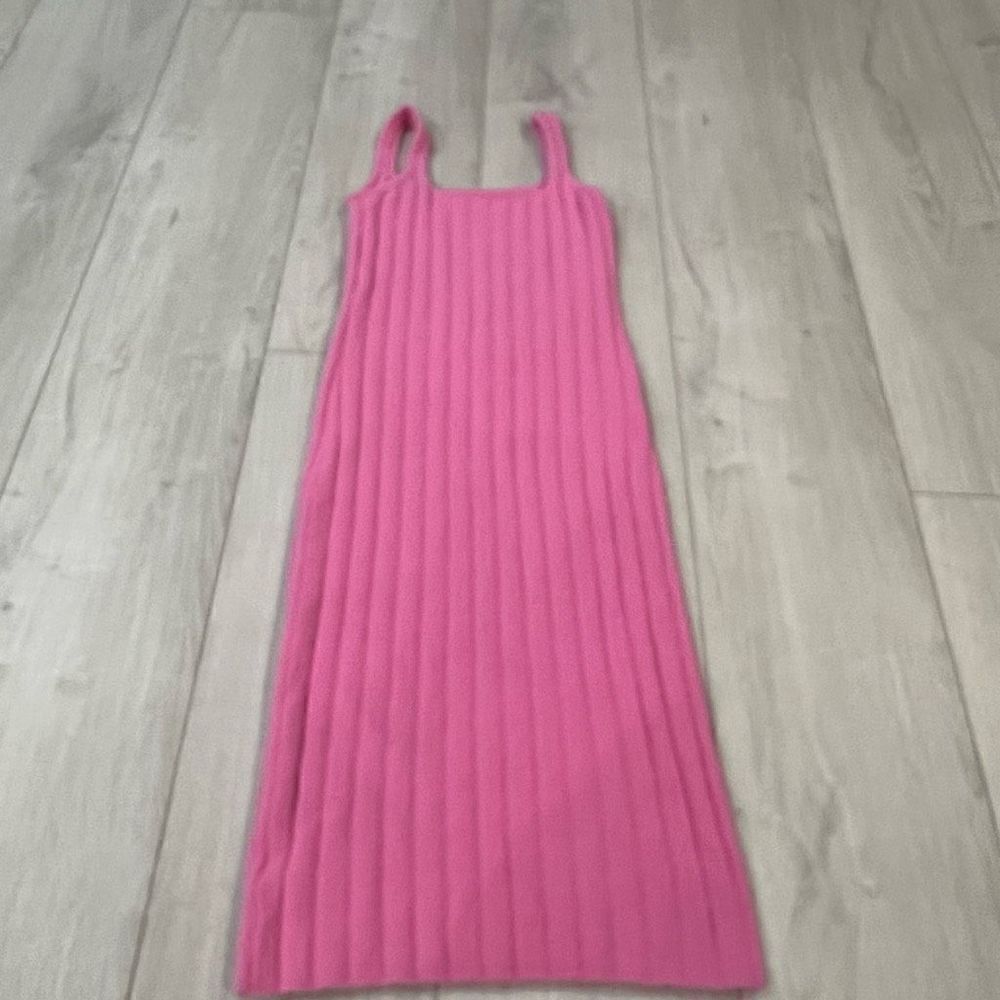 aritzia wilfred free fuzzy pink midi dress size M - Picture 2 of 7
